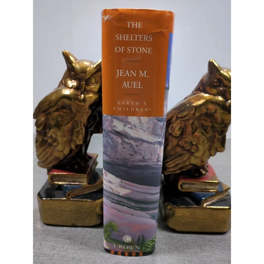 The Shelters Of Stone By Jean M. Auel 1st Edition 1st Printing Hardcover‎ VG VTG